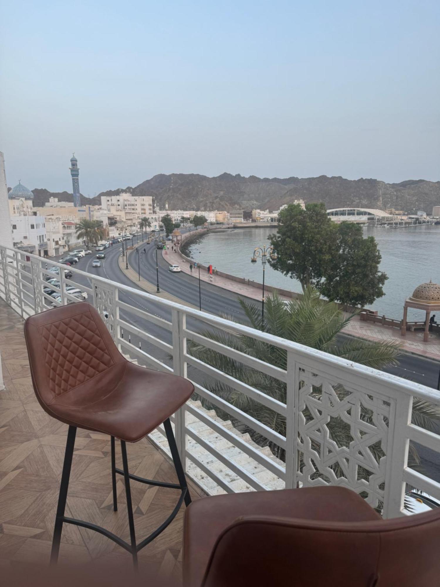 Апартаменты Muttrah Souq And Sea View Маскат Экстерьер фото