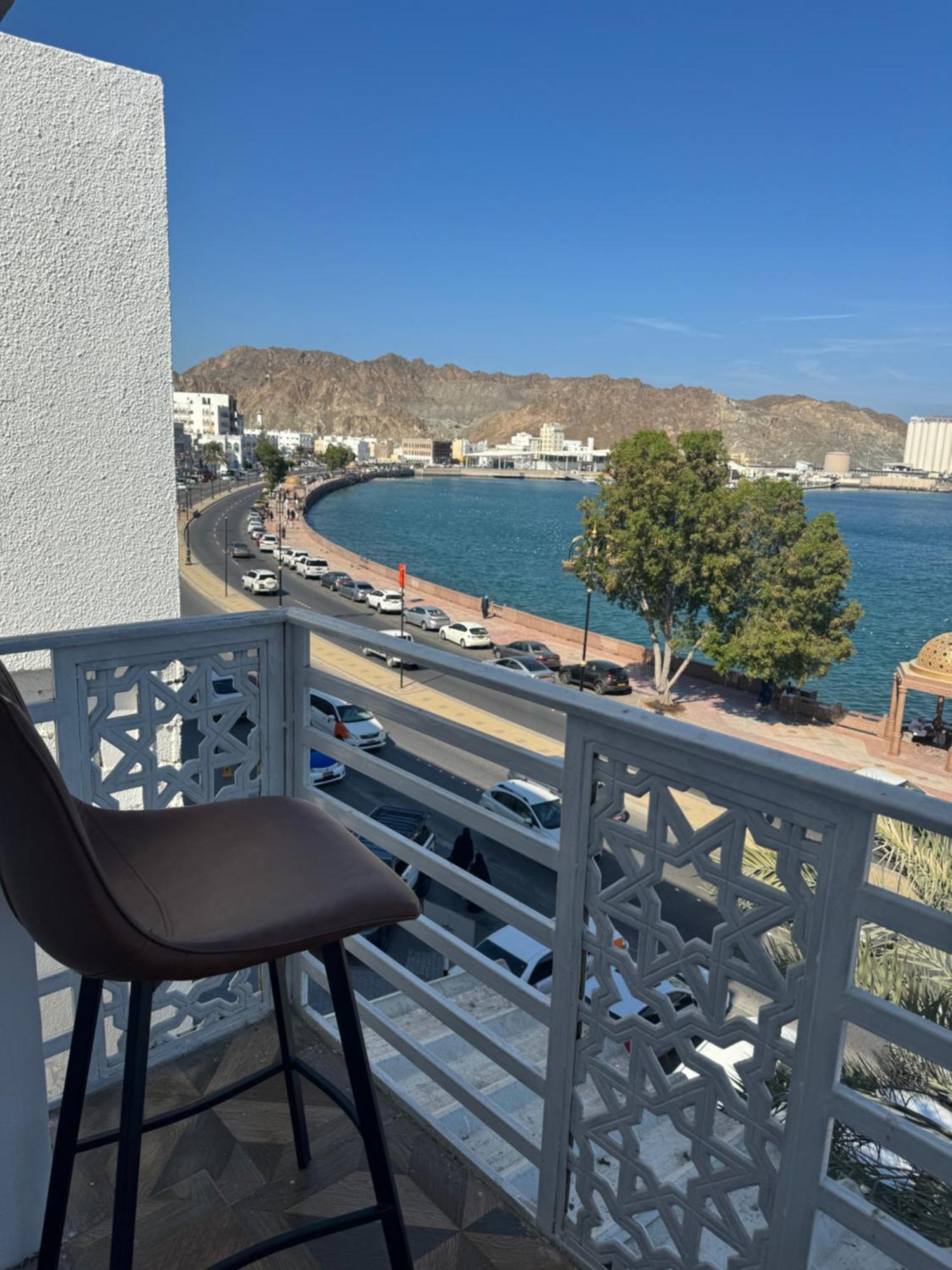 Апартаменты Muttrah Souq And Sea View Маскат Экстерьер фото